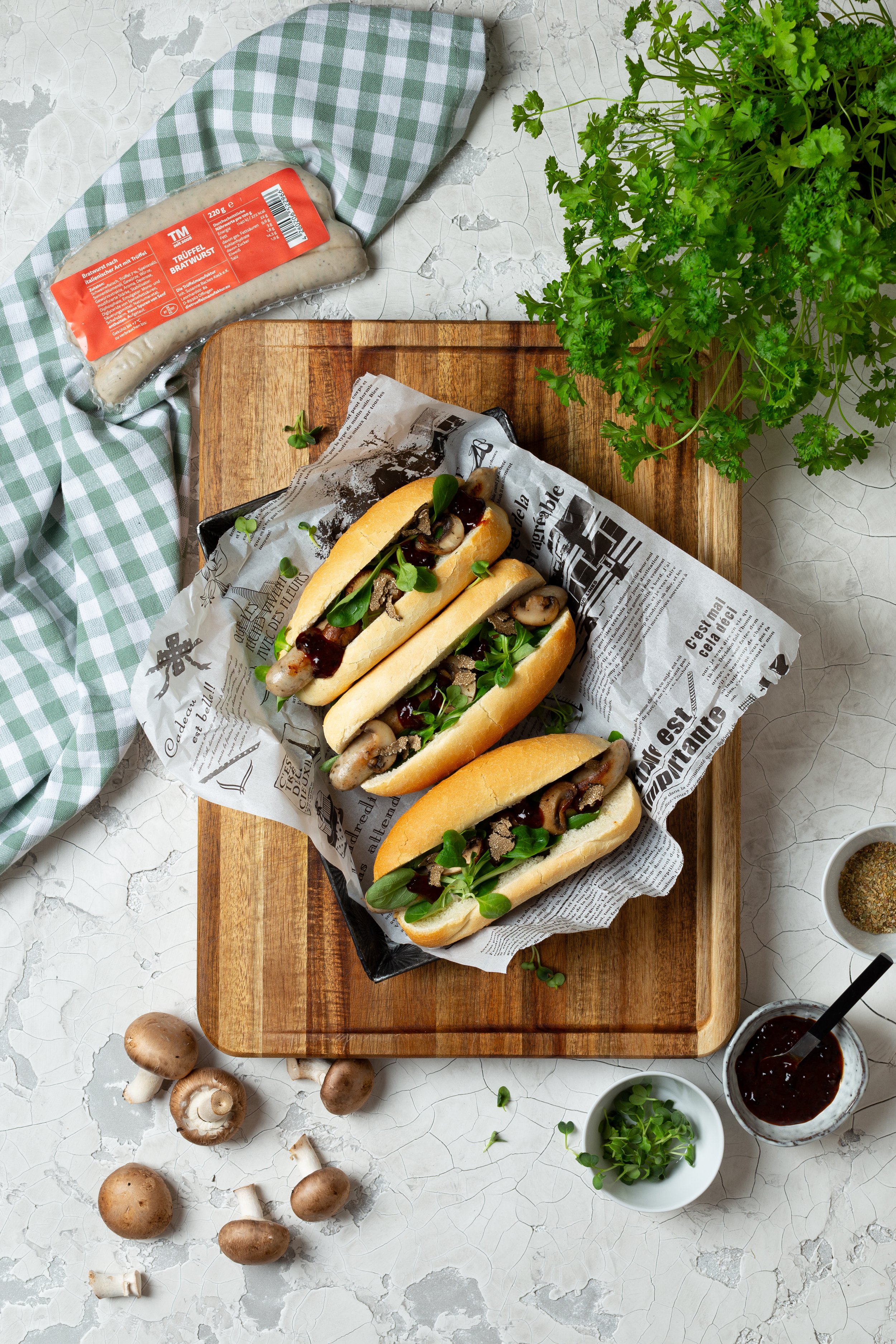 Trüffelbratwurst Hotdog Deluxe - Die Trüffelmanufaktur-21243.jpg