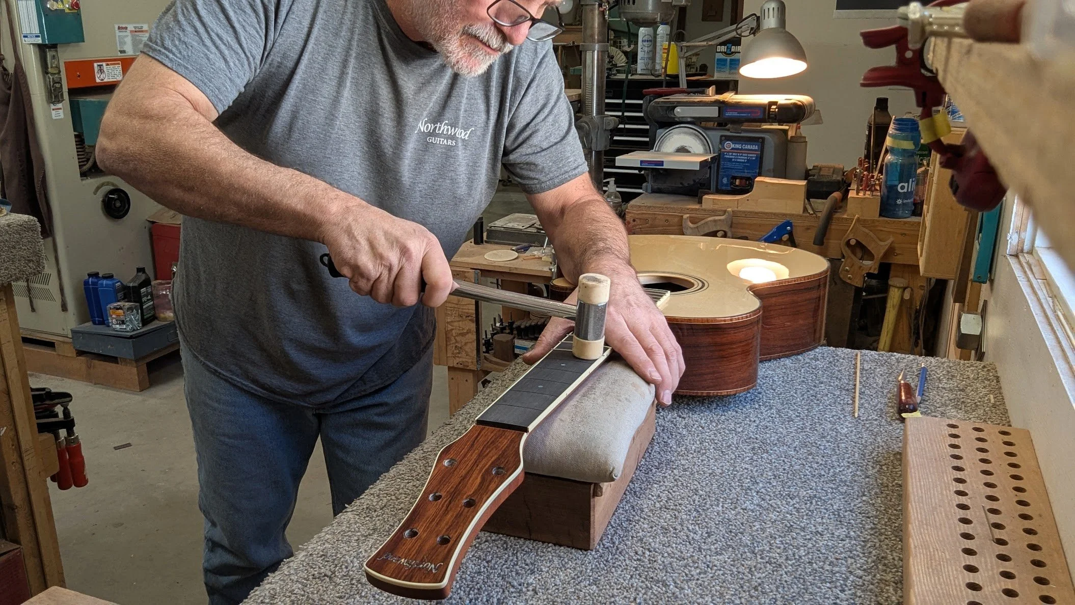 Luthier John McQuarrie
