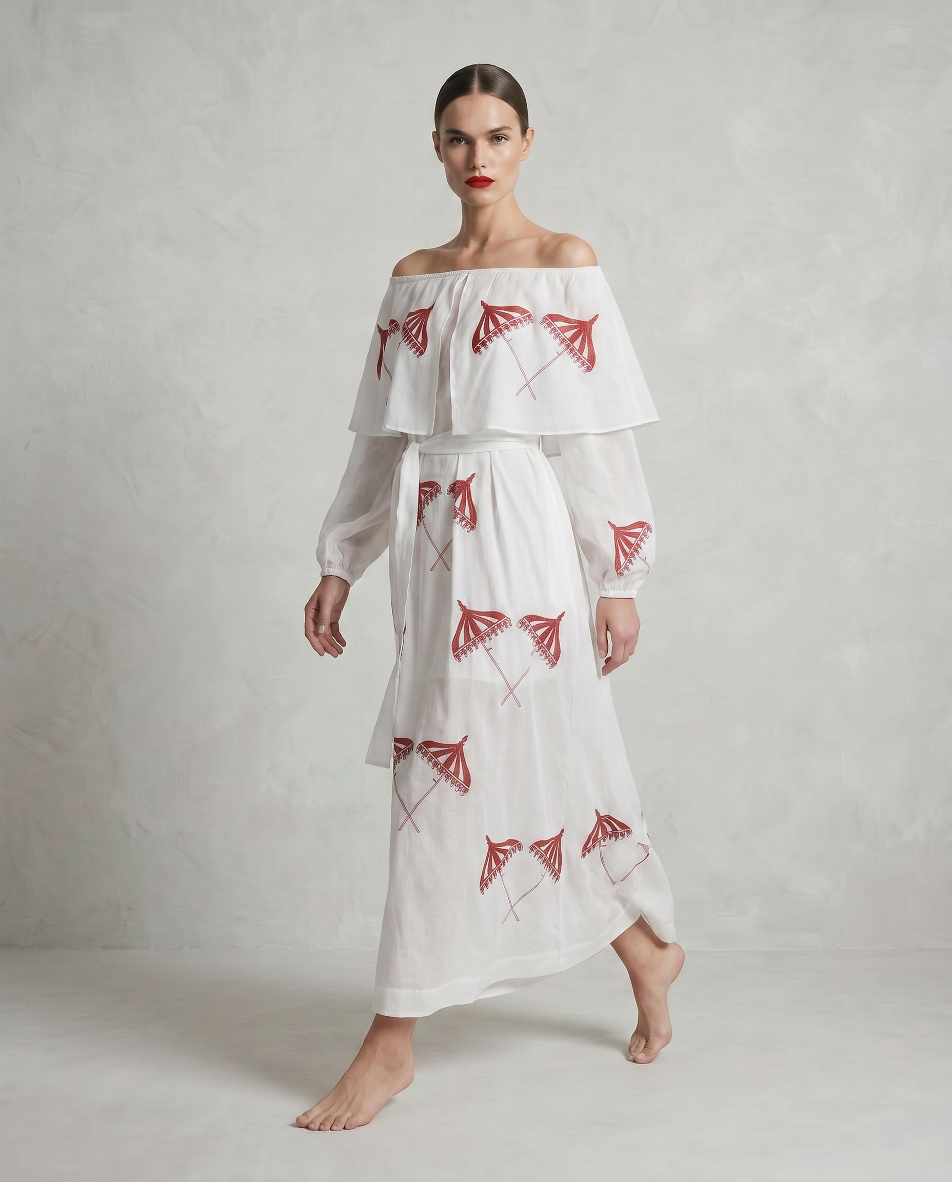 Enza with Patio Umbrella in Crew Le Sirenuse Red Stripes