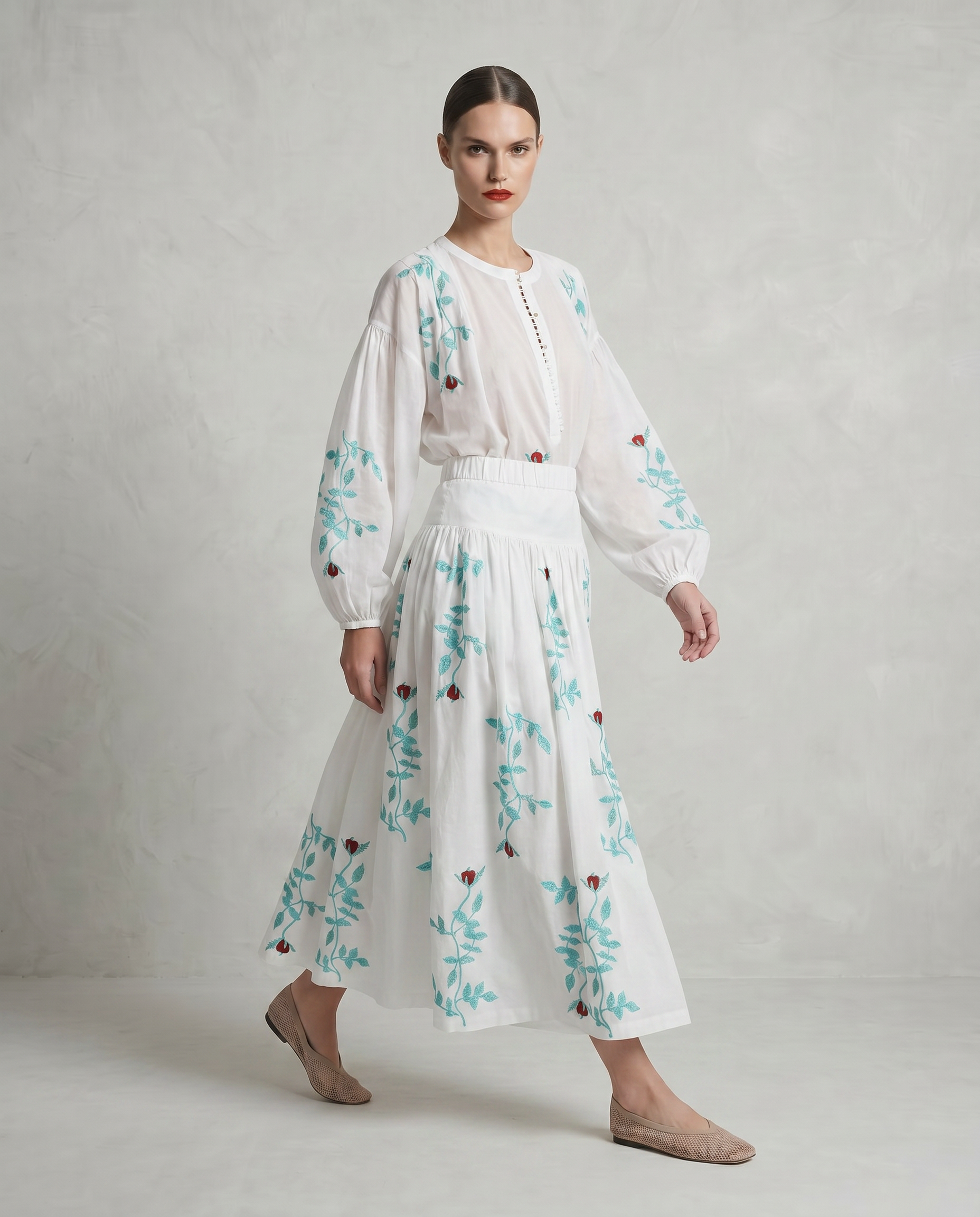 Antibes Skirt with Delicate Rose Block