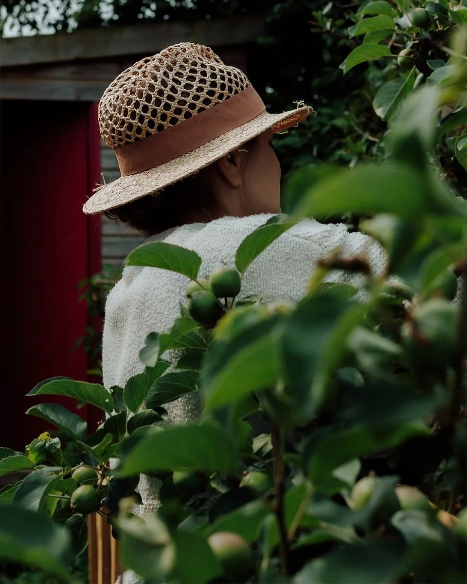 This was a dreamy dream shoot for me - We worked with what was already there, the structure of the garden, the jobs that would ordinarily be done, no rush, no big setup, nothing overly styled or staged. Hands in the soil and my favourite kind of morn