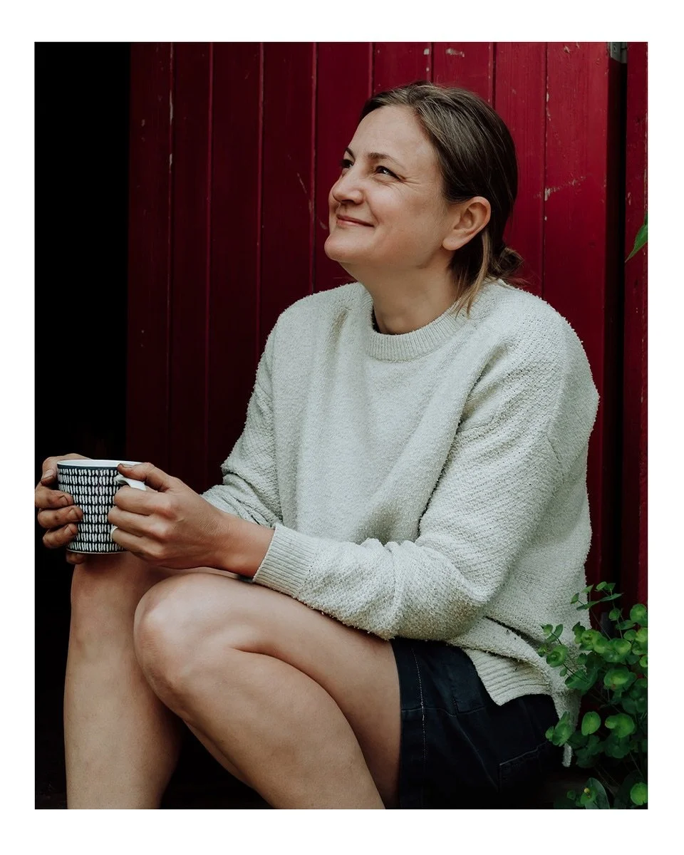 Charlotte in her garden 🌱

Environmental portraiture, taken where you feel most yourself, in your space, surrounded by the things that ground you. Capturing people where they&rsquo;re comfortable, where their stories live, is my favourite. 

@garden