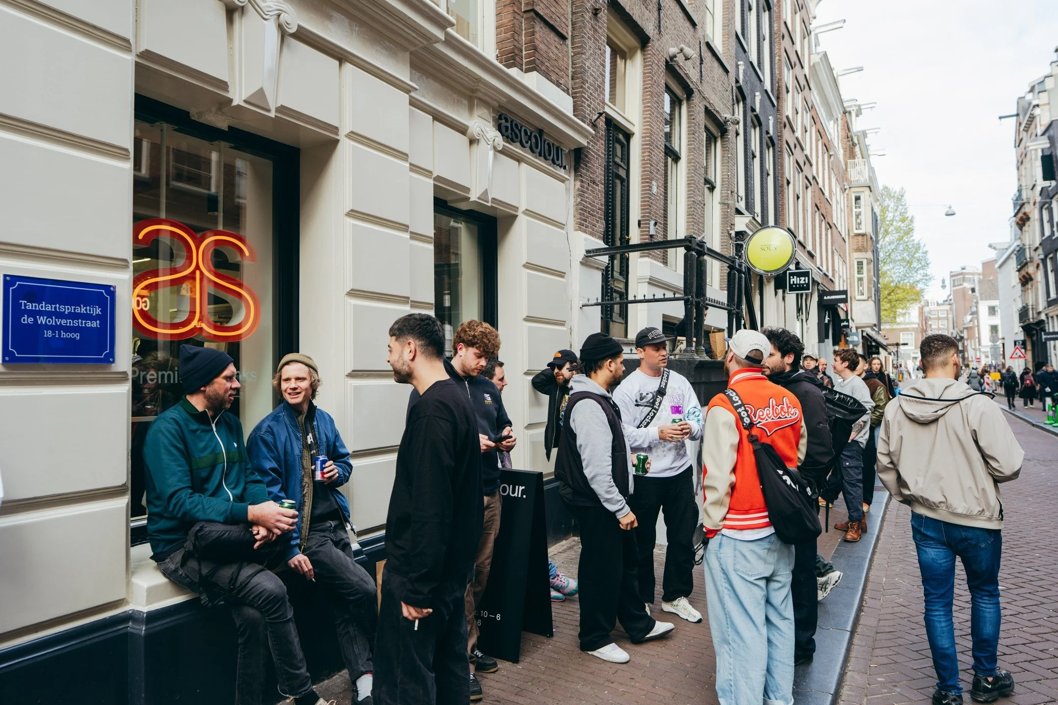 Last week our favourite blank supplier @ascolour opened their store in Amsterdam, right in the Negen Straatjes.
-
Always a pleasure working with a brand that understands the current market and what it demands.
-
From premium quality blanks and a wide