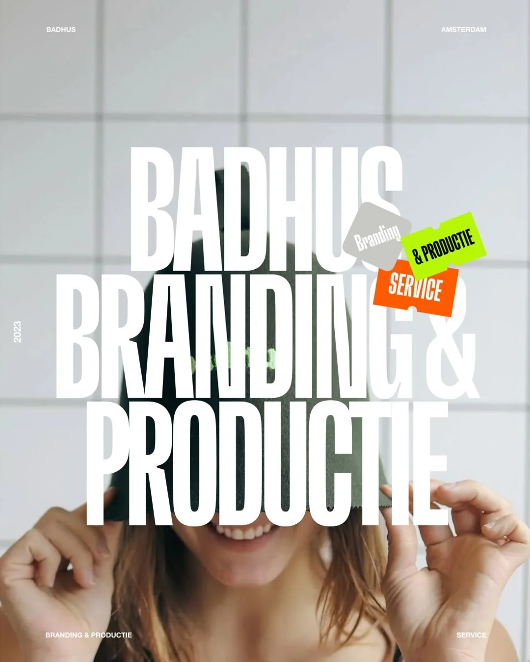 🧖 Throwback: BADHUS Branding &amp; Signing 🧖
-
Onze buren begonnen met het bouwen van BADHUS, en wij zaten er letterlijk naast. De vraag kwam vanzelf: of we hun sauna-idee&euml;n konden vertalen naar een identiteit die werkt in Amsterdam Noord.
-
D