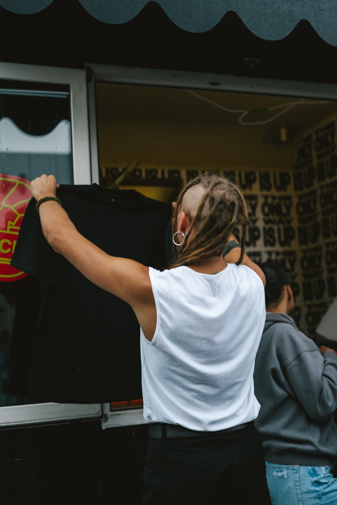Vliering Studio | event zeefdrukken, live shirts bedrukken, zeefdrukkerij amsterdam, zeefdruk amsterdam, zeefdruk ontwerp, zeefdruk werkplaats amsterdam, textiel zeefdruk, zeefdruk textiel