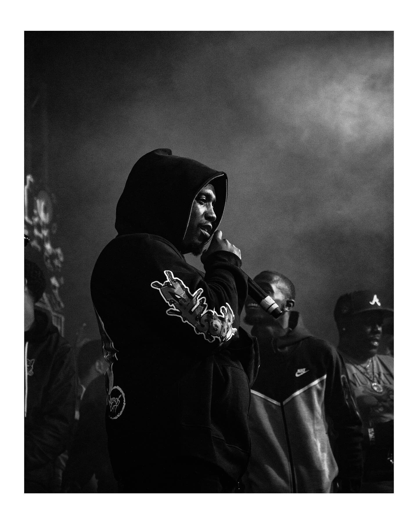 Life got cold, so I turned the heat up. 

Grateful for the opportunity. Always a good time.
.
.
.
#ALLBLACK #oakland #oaklandrap #bayarearap #photography #bayareaphotography #canonphotography