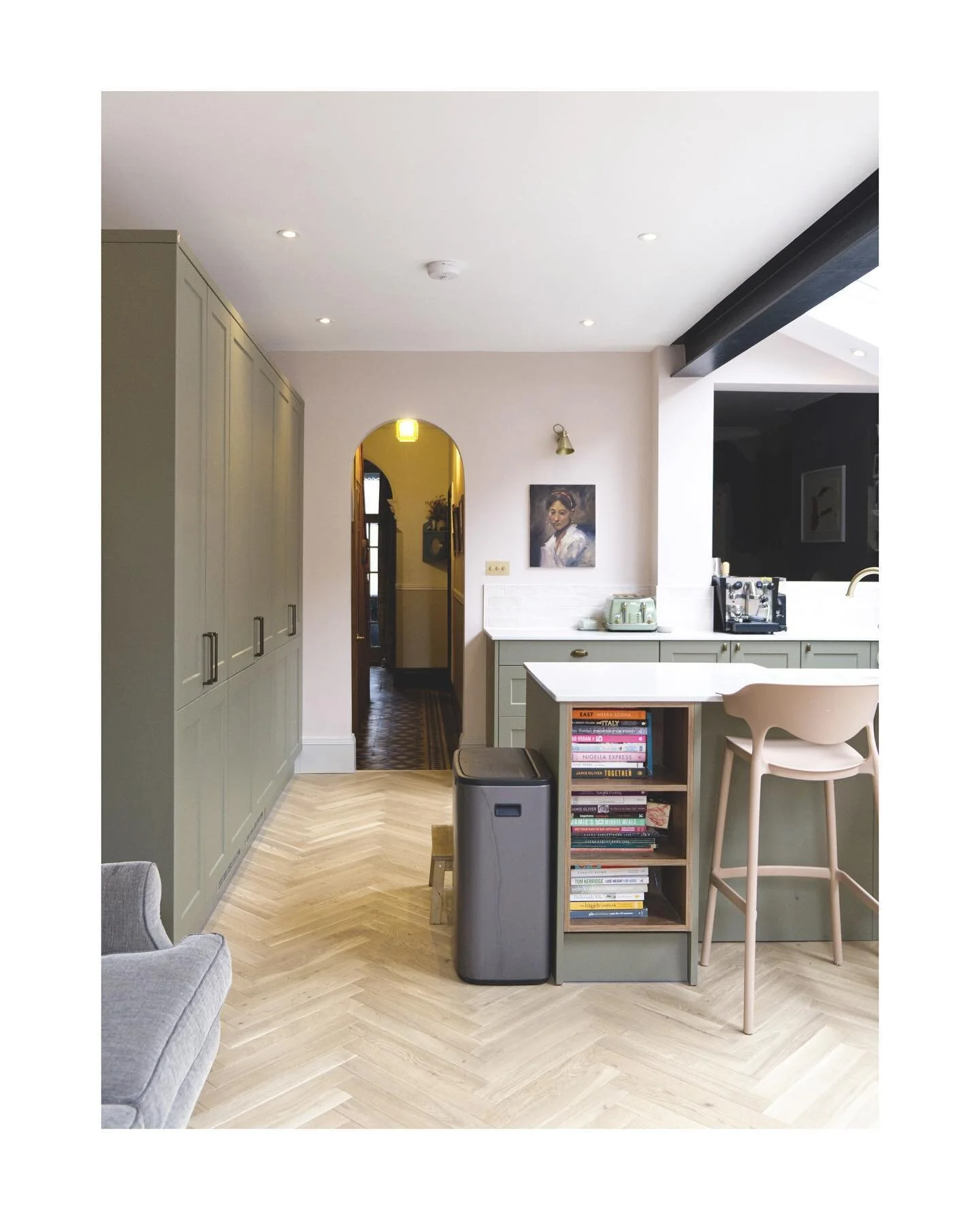 Writers Wraparound // BLD_135

Completed photographs of our wrap around extension in Kings Heath, Birmingham.

Building works completed by @buildwells_2020 

#build #construction #extensions #dontmoveimprove #fujifilmxt30ii #glazing #herringbone #ste