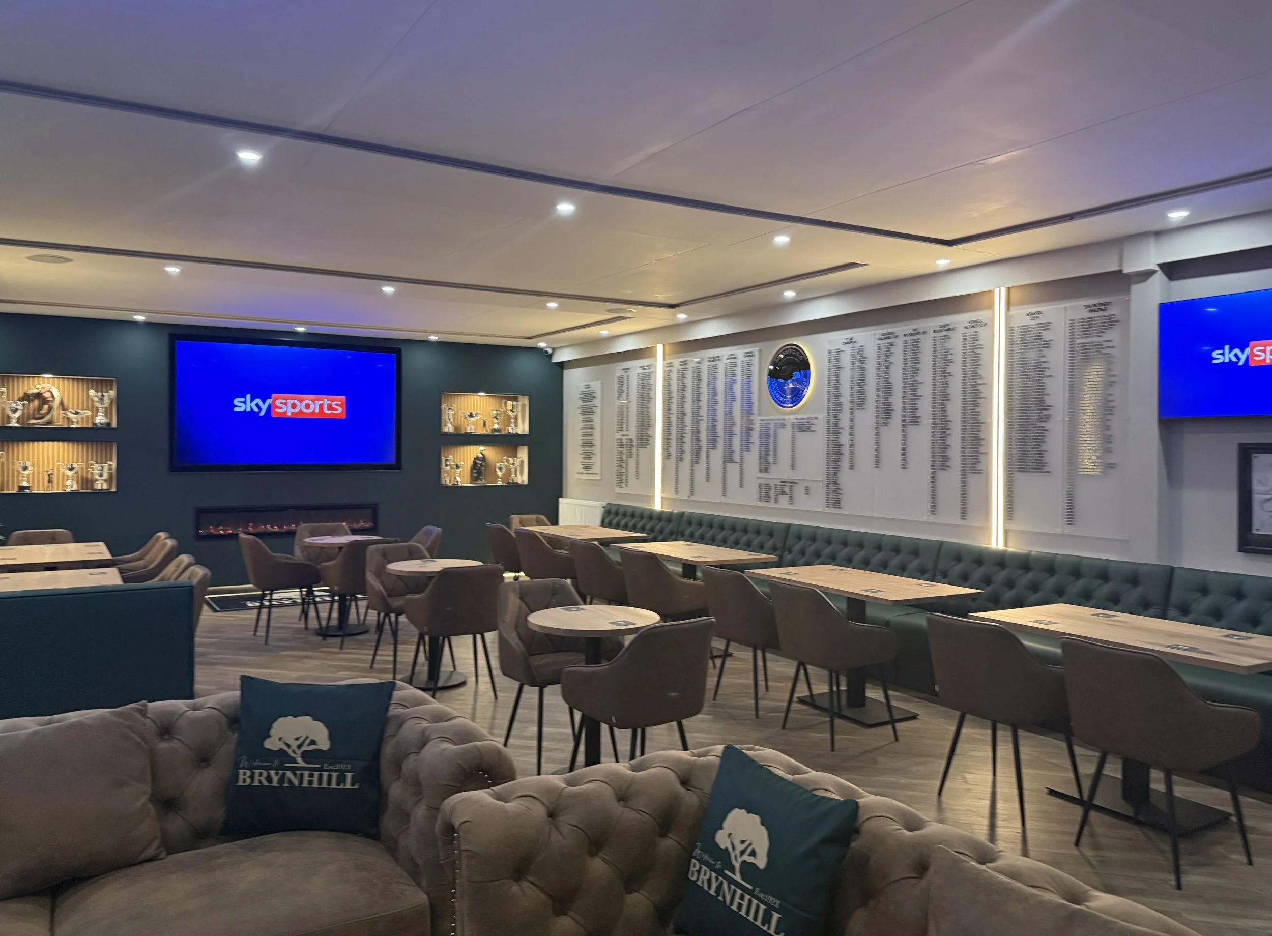 SPORTS LOUNGE 11.jpg