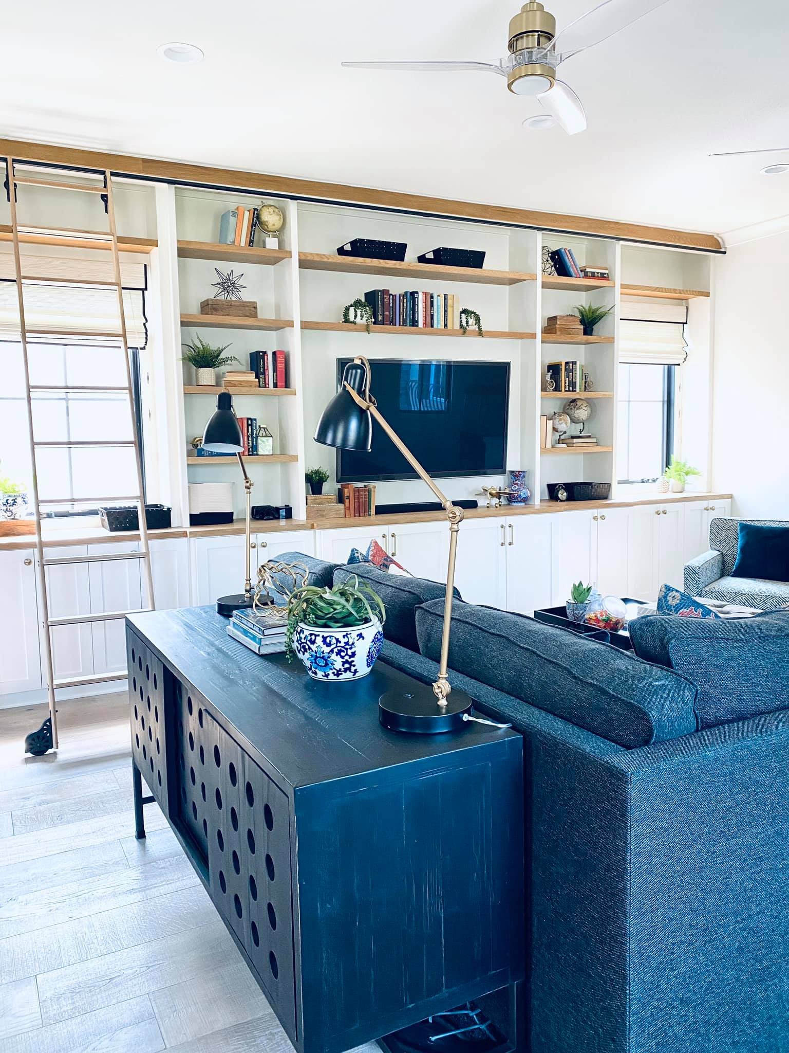 Our in-house design-build process allows us to thoughtfully modernize Clarence homes while maintaining warmth, craftsmanship, and architectural consistency throughout the space.