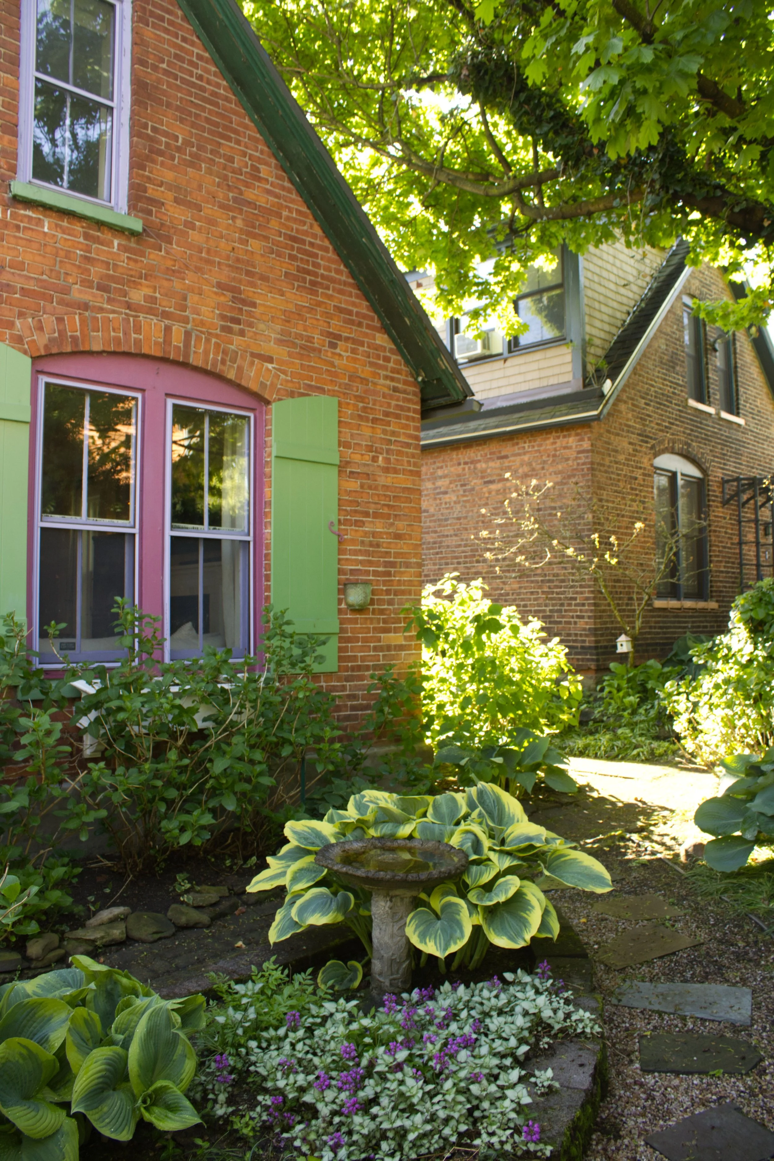 Interior Design - Historic Buffalo, NY

Home Filled with Story, Character, and Collected Pieces