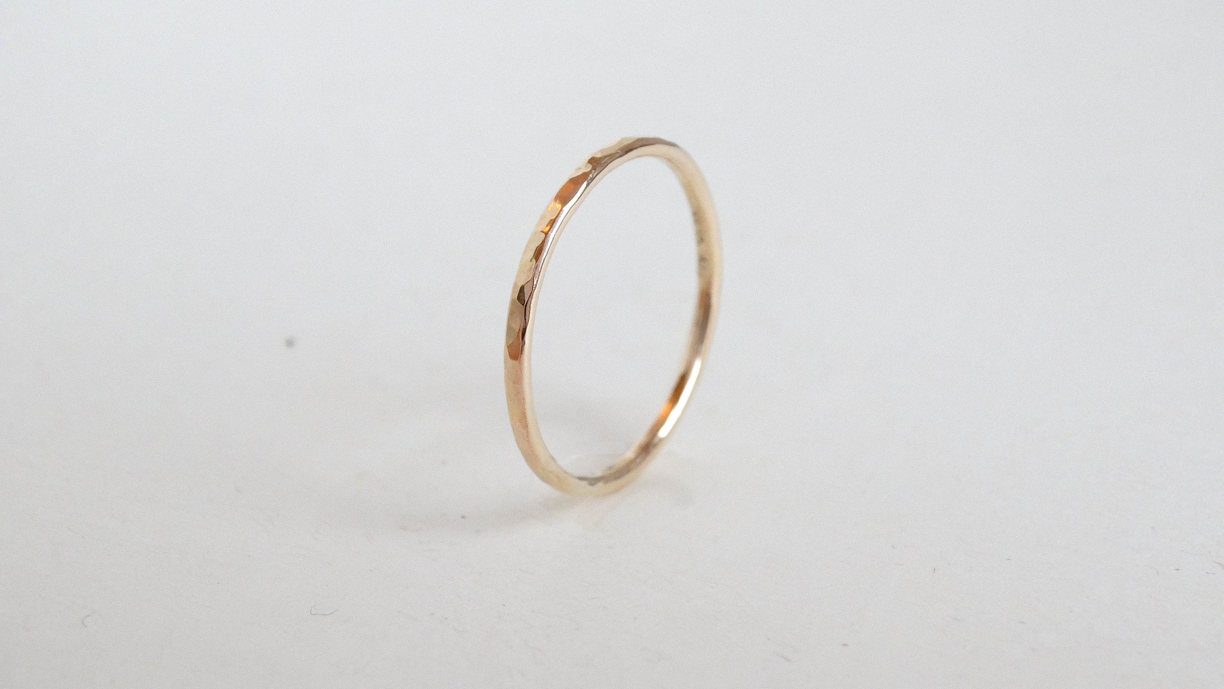 https://i.etsystatic.com/24336912/r/il/6497c3/2908169331/il_fullxfull.2908169331_ktts.jpg