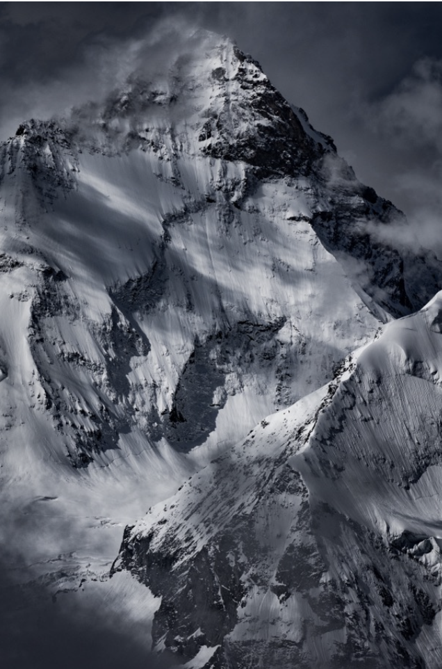 Dent blanche, 105 x 70 cm, Cadre aluminium noir, Edition Prestige 7 exemplaires tout format confondu
PRIX SUR DEMANDE