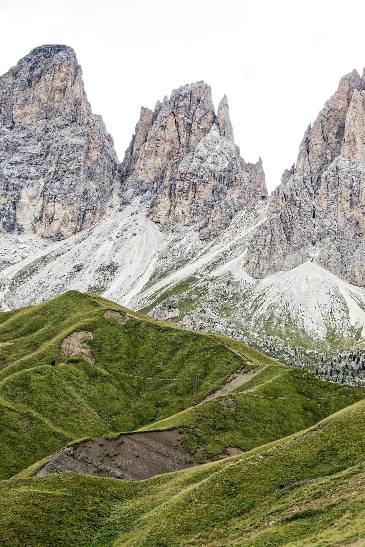 SUR LA PRAIRIE – DOLOMITES (2021)
Digital fine art - Epson UltraChrome k3 pigment inks
Hahnemühle pro fine art paper Museum Etching® 350 gr/m2 , Dibond
112,5 X 75 cm
Limited Edition of 9, Signed
CHF 1750.-