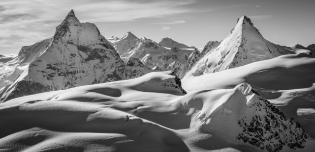 Cervin et Dent d’Hérens, Tête Blanche, 100 x 200 cm cadre bois noir, Edition Limitée 7 exemplaires dans le format CHF7030