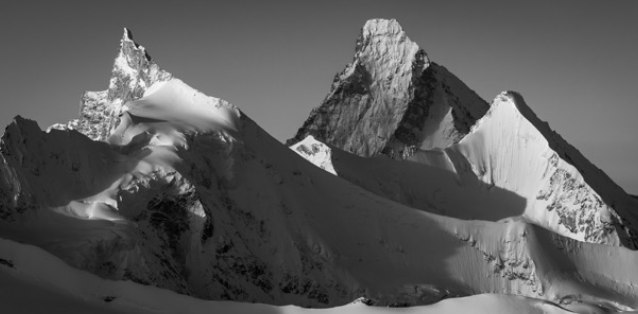 Zinalrothorn – Matterhorn – Obergabelhorn, 100 x 200 cm, cadre bois noir, Edition Limitée 5 exemplaires dans le format CHF7030