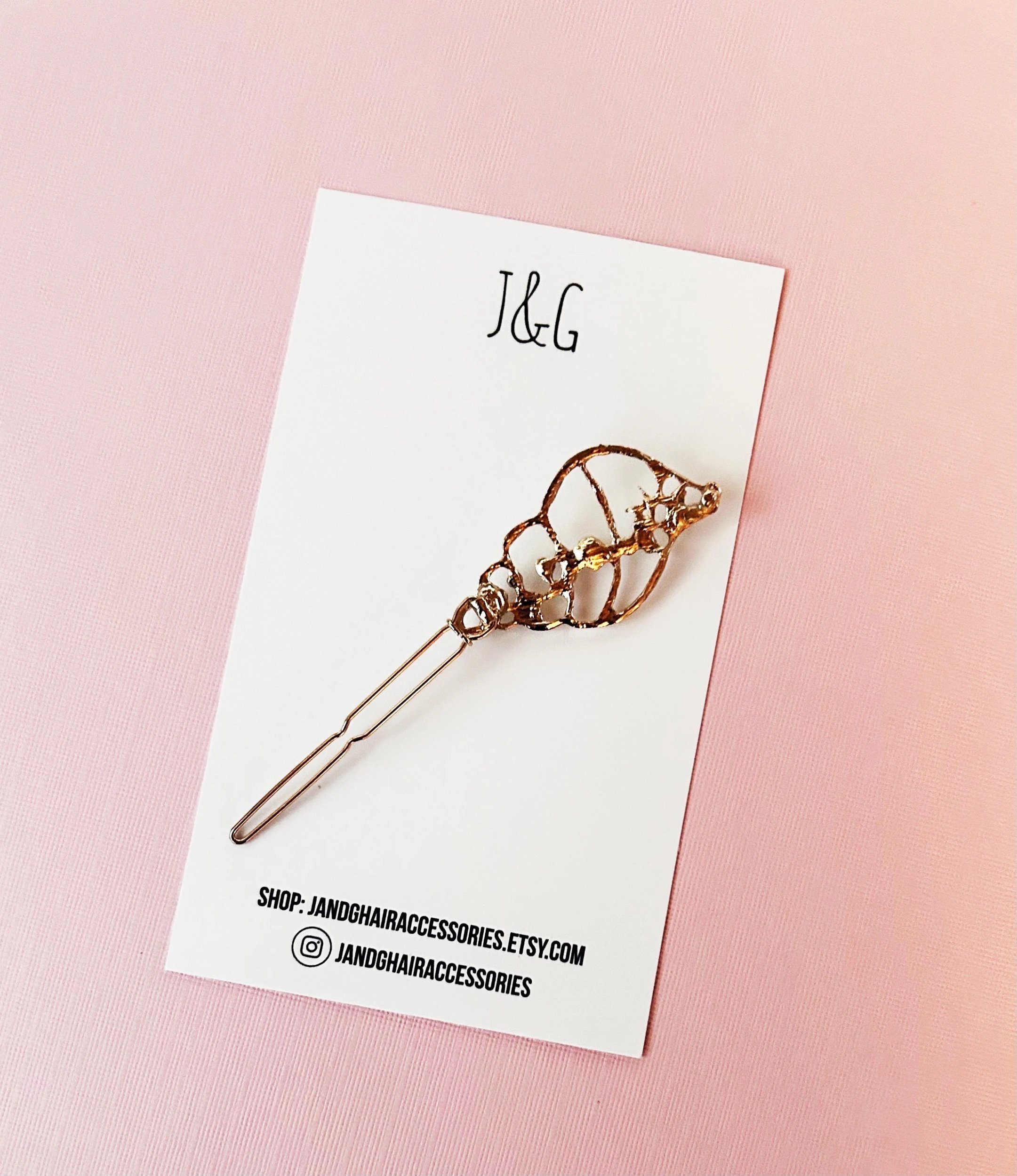 Gold Seashell Barrette for Adults, Adult Hair Accessories, Seashell and Pearl Hair Clip, Modern Hair Accessories, Hair Gifts, Metal Hair Pin