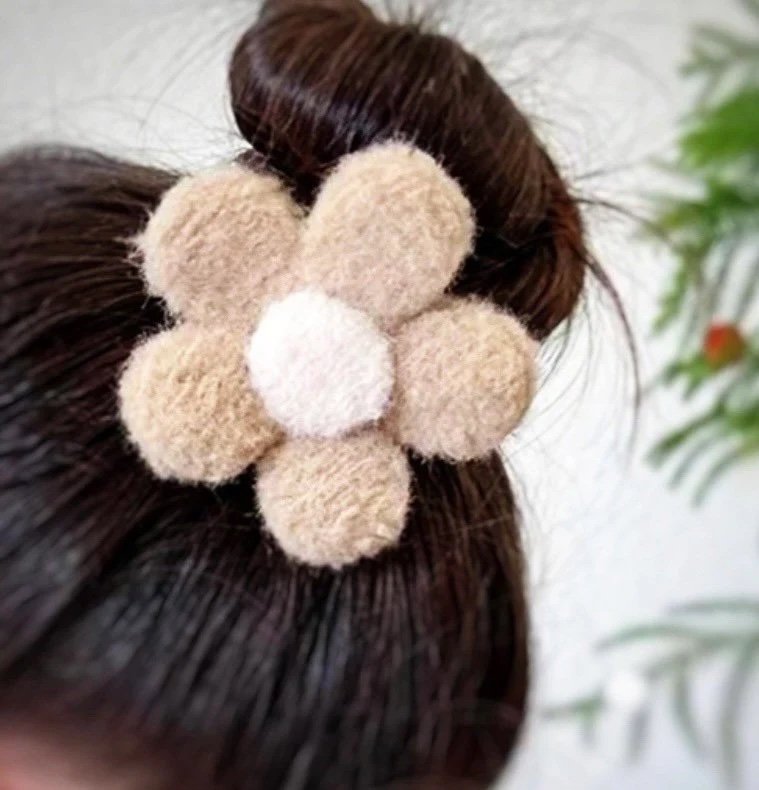 Fuzzy Brown Flower Ponytail Hair Elastic for Child/Baby/Girl, Little Girl Accessories, Flower Ponytail Elastic, Child Photo Prop, Gifts