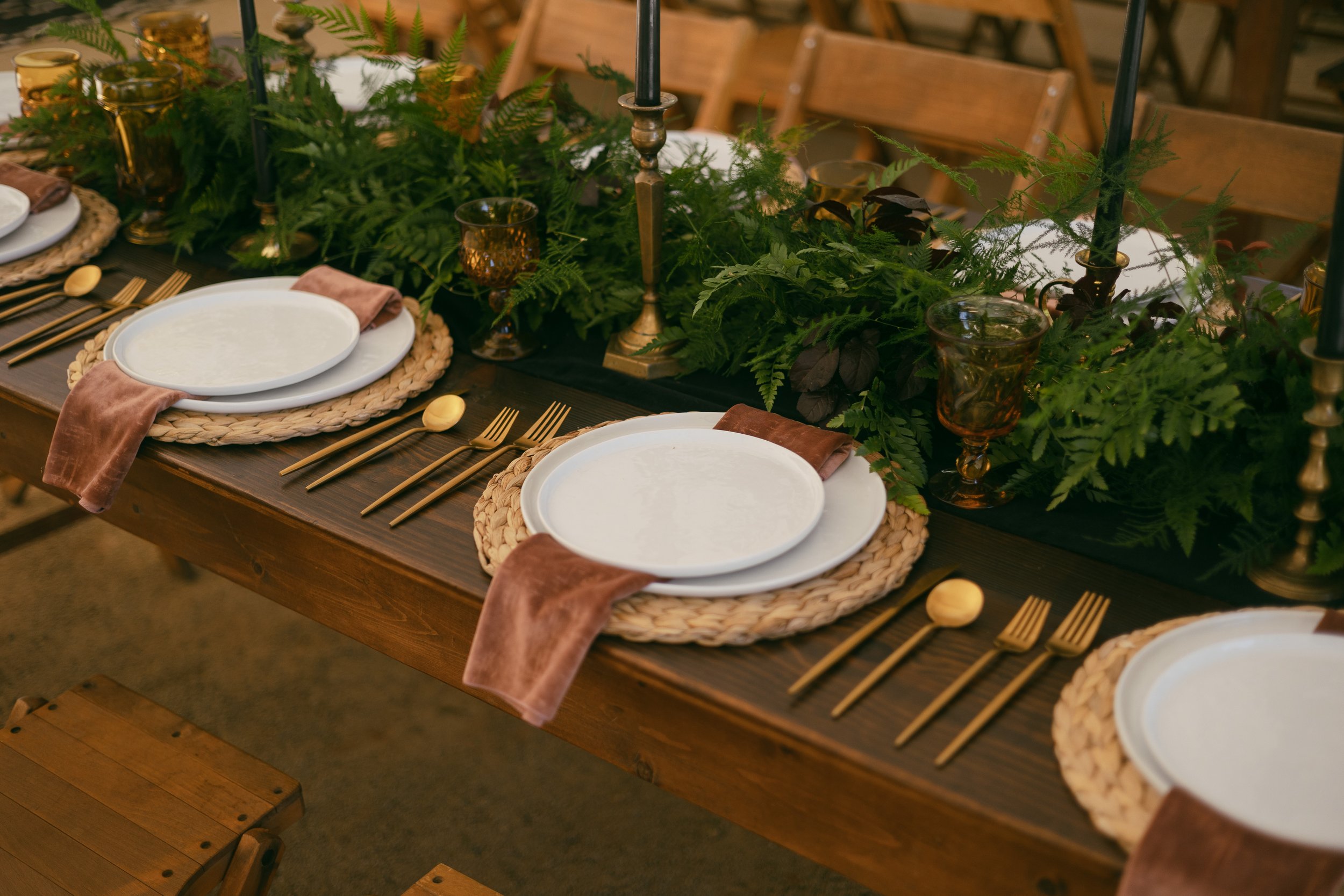 greenery wedding table centerpieces