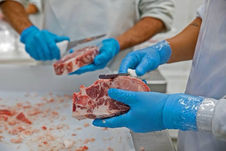 Don&rsquo;t miss the chance to enroll in our Meat Processing courses! Enroll now for the Beef course starting on Monday, May 6th.

If you have any questions about the class, please contact Tammy Kelln at tkelln@hptc.edu or 580.571.6159. Enroll online