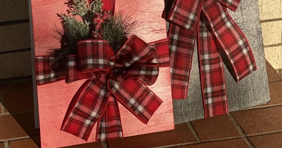 🎄✨ Holiday Swag Workshop ✨🎄
Create a beautiful, high-quality holiday swag in this fun, hands-on class at HPTC! 🌟

📅 Date: November 5
🕕 Time: 6&ndash;8 PM

🌿 Space is limited to just 15 participants &mdash; so don&rsquo;t wait to enroll!
💻 Regi