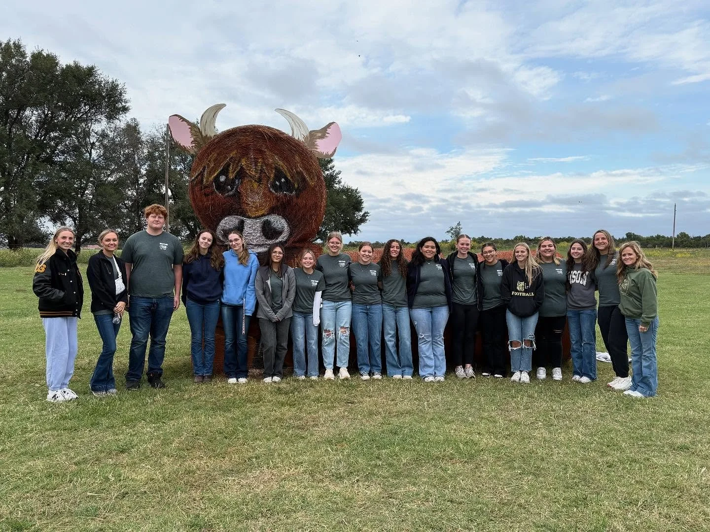 HPTC Health Career students and local HOSA officers volunteered at Kenny Farms for Special-Needs Day! 🌾🤝💚