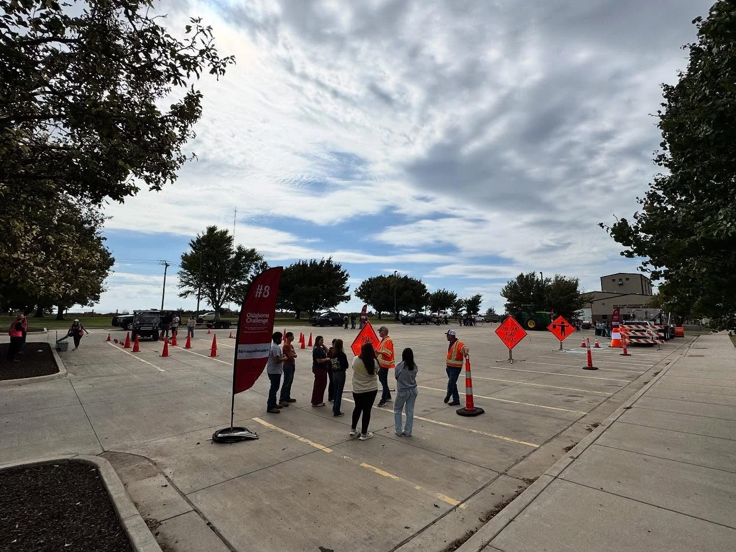 🚗 Oklahoma Challenge at HPTC! 🚦

Today we hosted the Oklahoma Challenge Teen Traffic Safety Program, an interactive event focused on promoting safe driving habits among teens. Representatives from the Oklahoma Highway Safety Office led engaging act