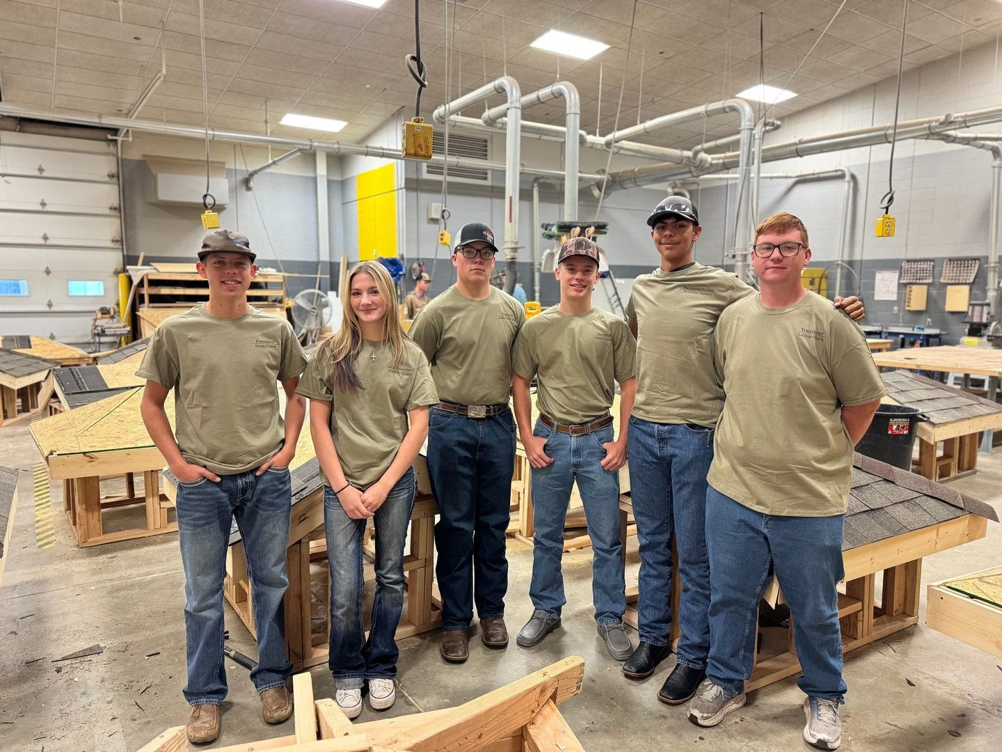 Congratulations to our Construction Trades SkillsUSA Class Officers!
AM Officers:
President – Dean Friend
Vice President – Haylee Clyden
Secretary – Caleb Jones
Treasurer – Lathan Clark
Reporter – Luke Kirkendall
Parlia