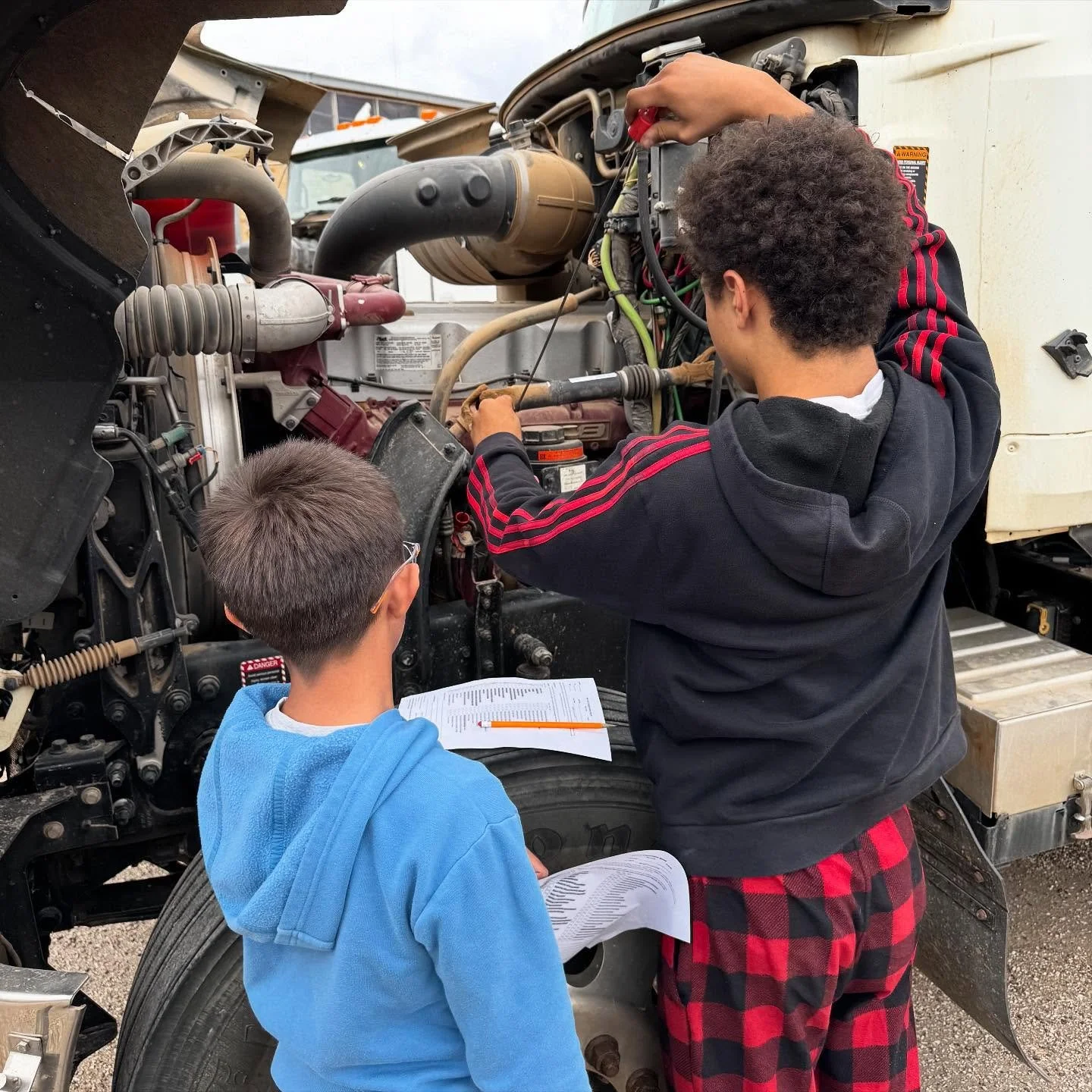 This week, Turpin TAP students are exploring auto and diesel studies! đźš› Big thanks to Beaver County for bringing in two trucks for hands-on learning.