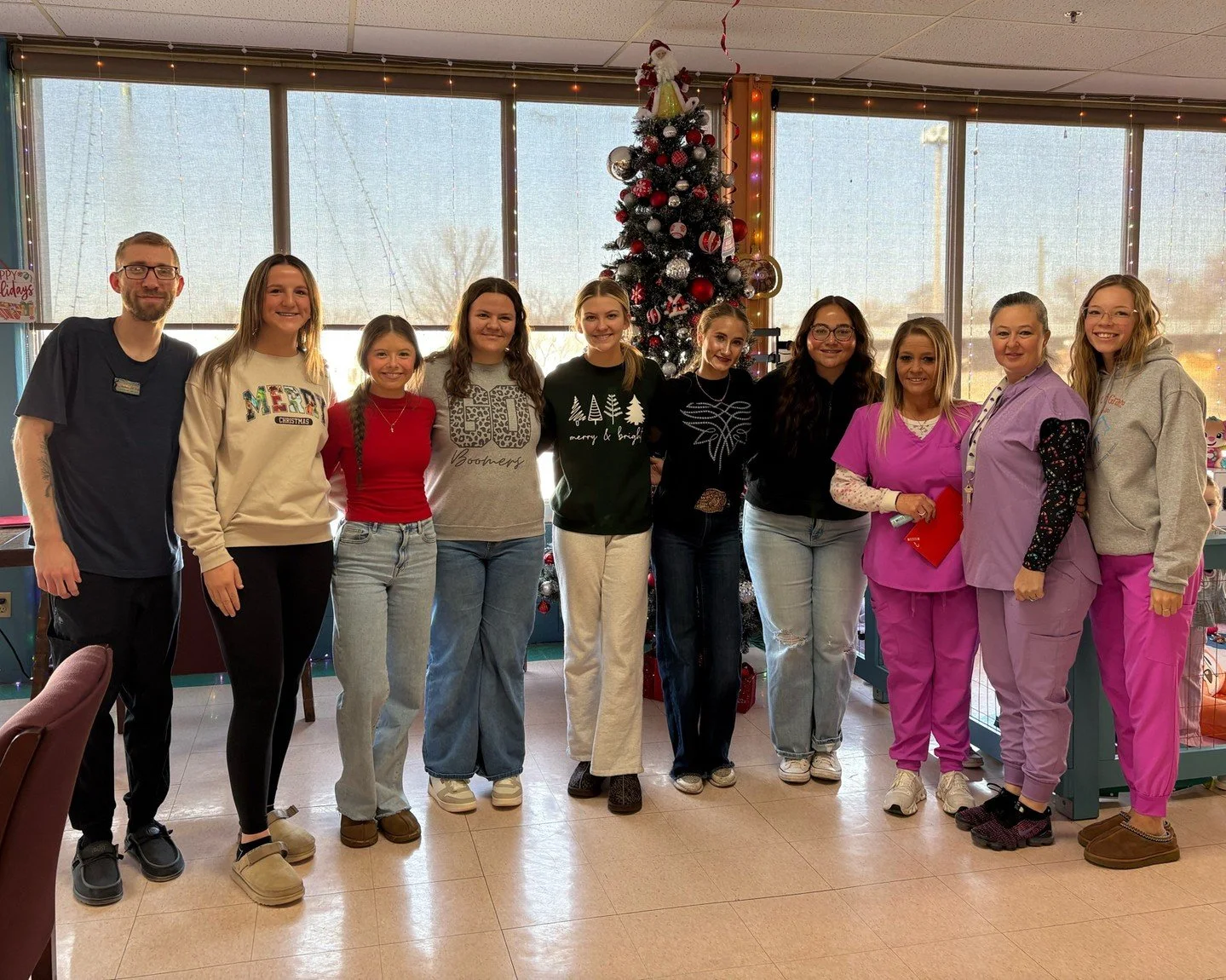 Health Careers instructor Falisha Bowers and PM first-year Health Careers students Lilian Scarborough, Alyssa Wife, Destynee Walker, Kaleigh Mills, Paige Diller, and Nelley Burnett shared Christmas joy by delivering handwritten cards to the residents