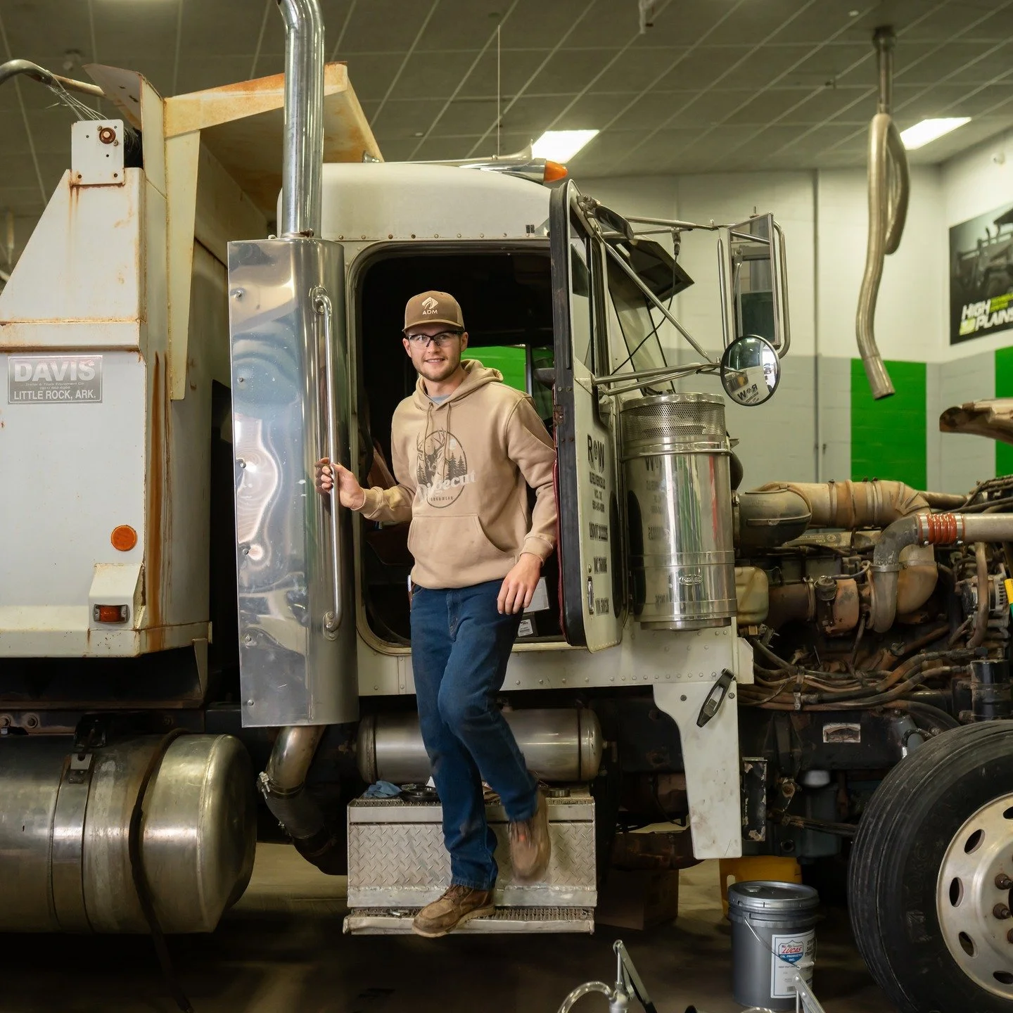 Student Spotlight: Cale Metcalf &mdash; Diesel Technology
Cale Metcalf is a full-time adult student in the HPTC Diesel Technology program and a proud fourth-generation farmer from Hooker. 

From a young age, he knew agriculture would always be part o