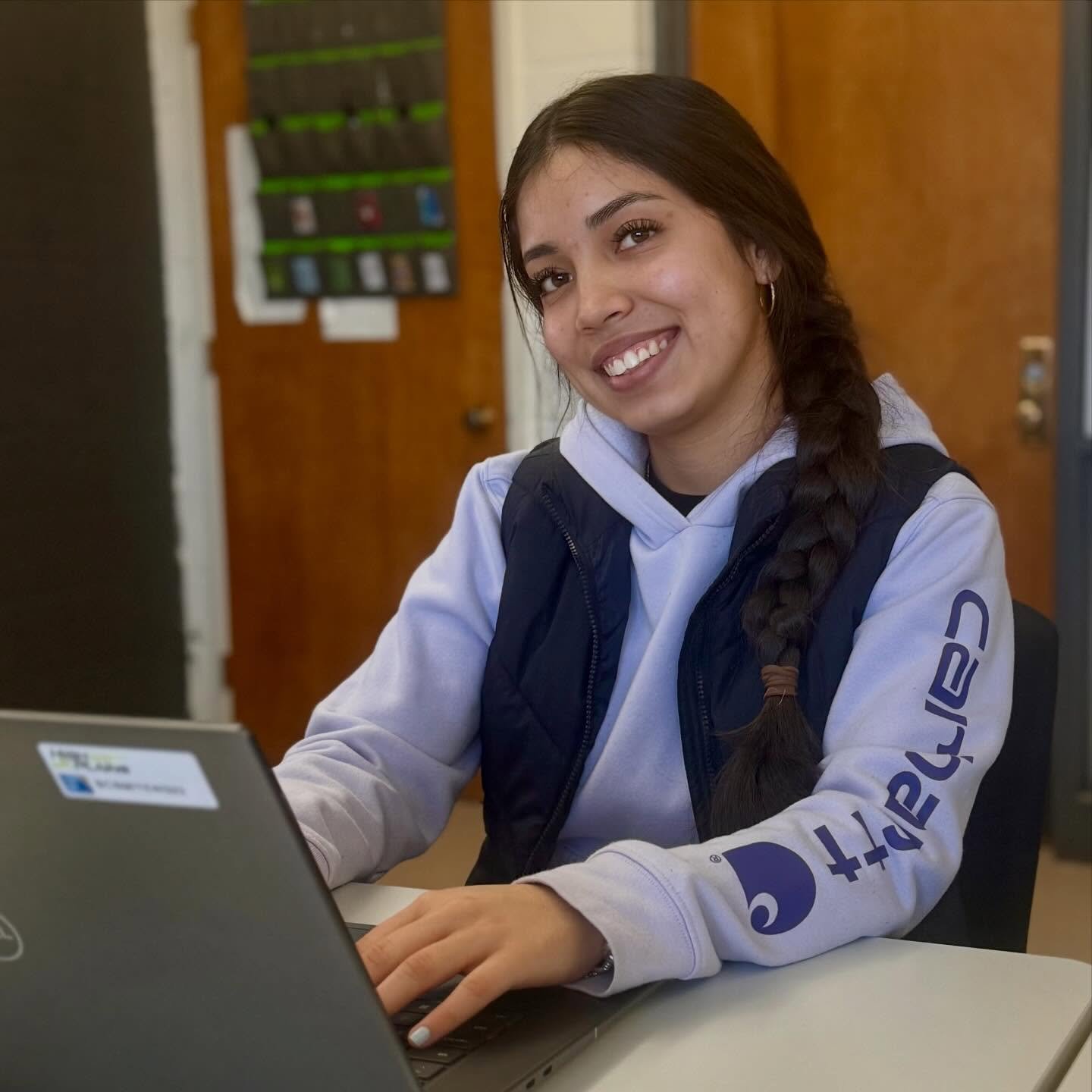 Student Success Spotlight: Vannia Chavira 🌟

Vannia Chavira, a Beaver High School junior in HPTC&rsquo;s Patient Account Specialist (BMITE) program, is learning more than business skills &mdash; she&rsquo;s gaining confidence.

&ldquo;I&rsquo;ve lea