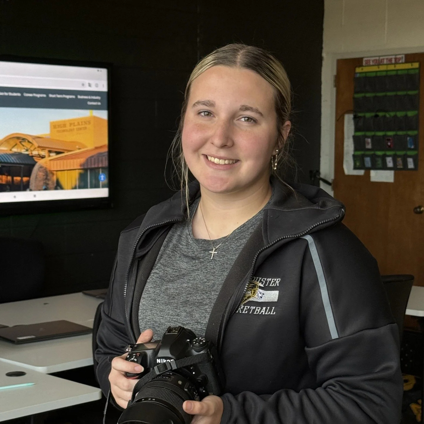 Student Spotlight: Kendall Cline 🎥✨

Kendall Cline, HPTC Beaver Multimedia student and Beaver High School junior, is making her mark through creativity, storytelling, and growth. Her work recently earned 1st place in the Keep Oklahoma Beautiful &nda