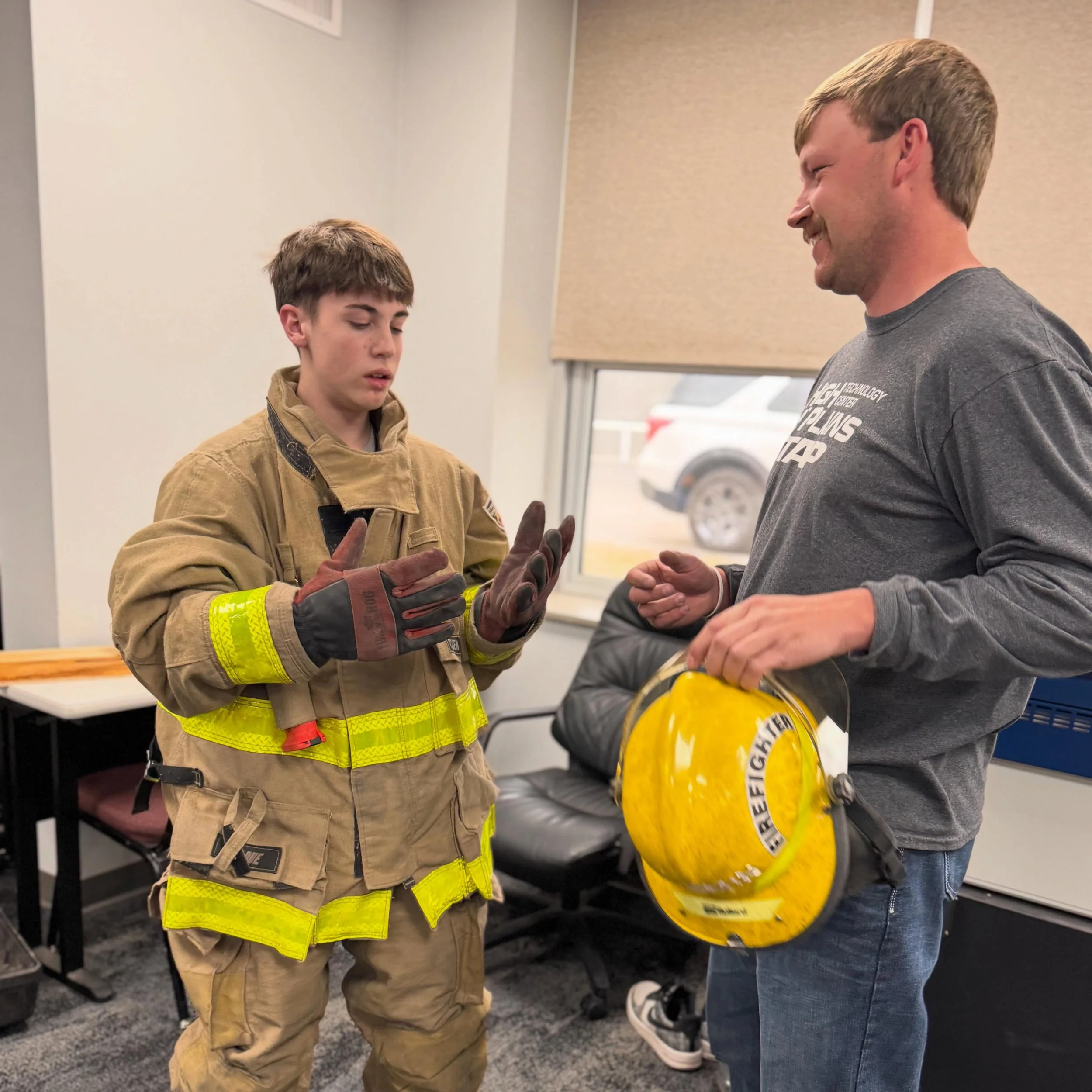 Balko TAP students recently had the unique opportunity to experience what it takes to become a firefighter! 🚒🔥

Students challenged themselves by timing how quickly they could put on firefighter gear belonging to their instructor, Chandler Dearmin,