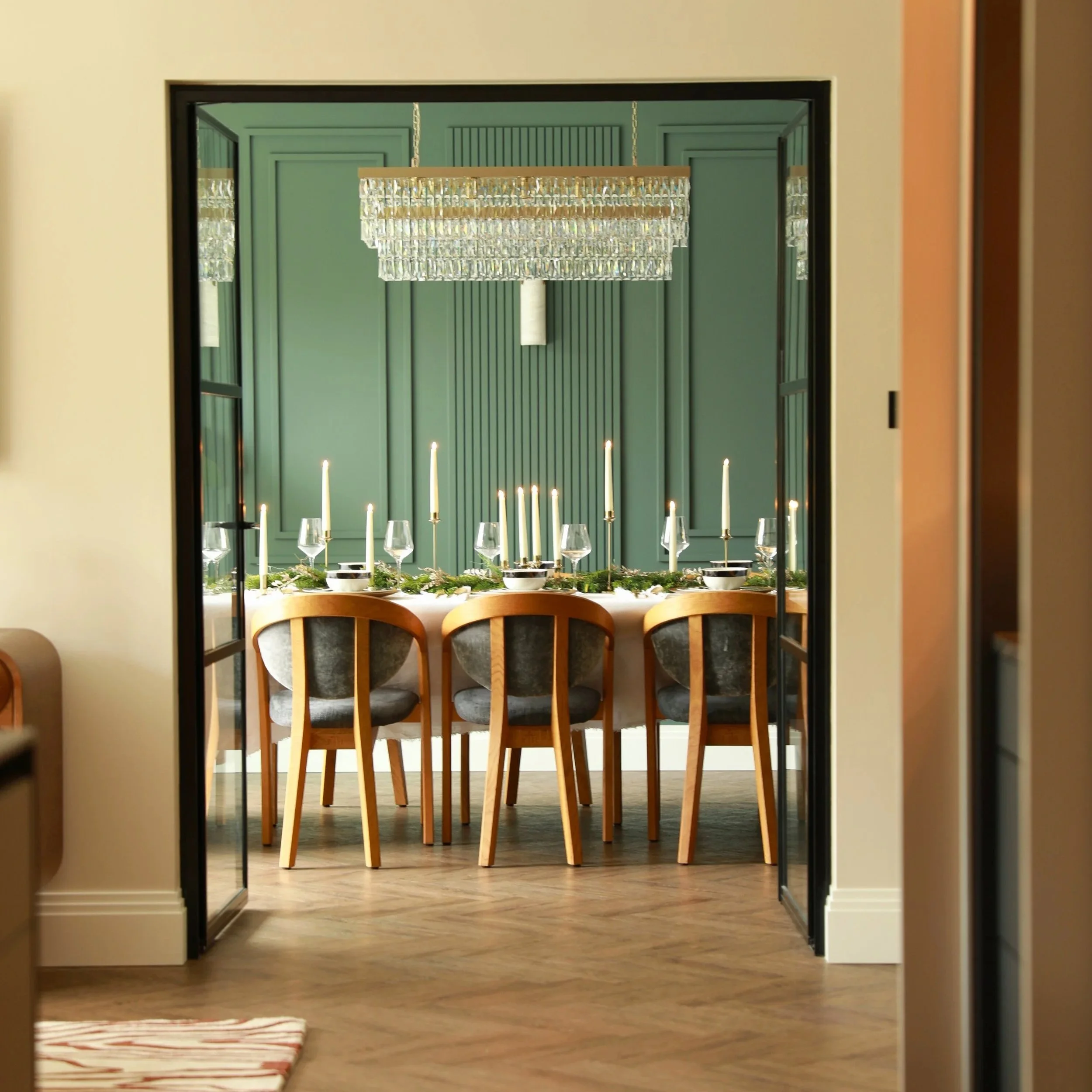 DECO HOUSE; DINING ROOM