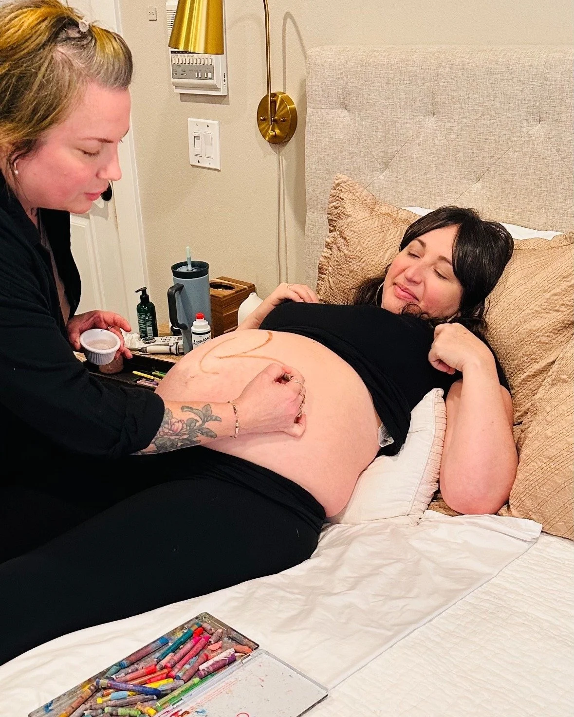 The Art of Midwifery 😉🦋

 #andaluzfamilies #midwife #andaluzwaterbirthcenter