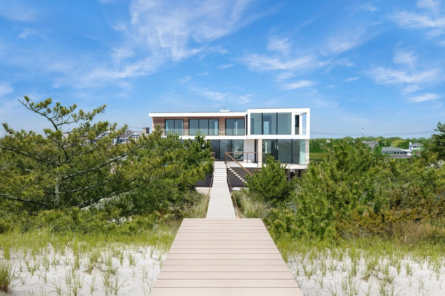 90DuneRoad_Quogue-RearExterior3_.jpg
