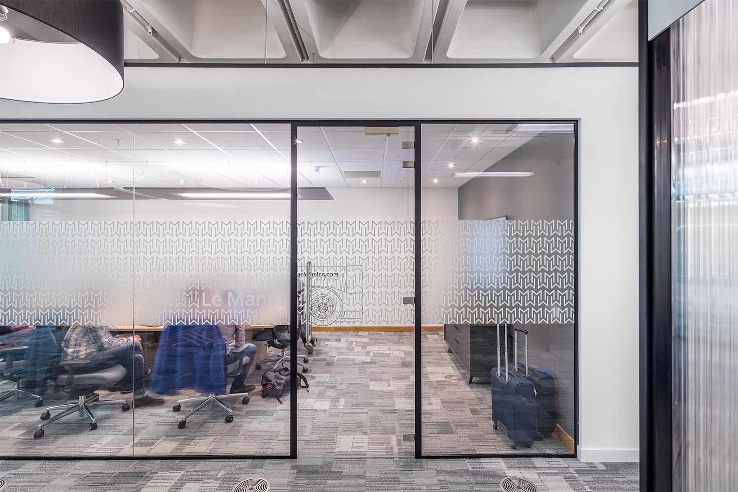 Boardroom glas partitioning