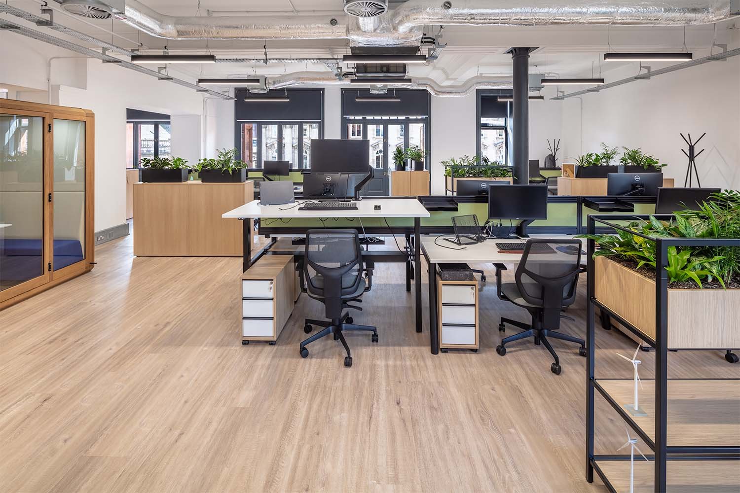 Refurbished office space glasgow