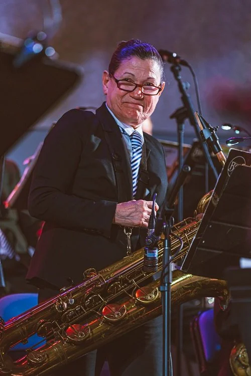 Platicar-con-la-saxofonista-puertorriquena-Carmen-Laboy-es-tan-placentero.jpg