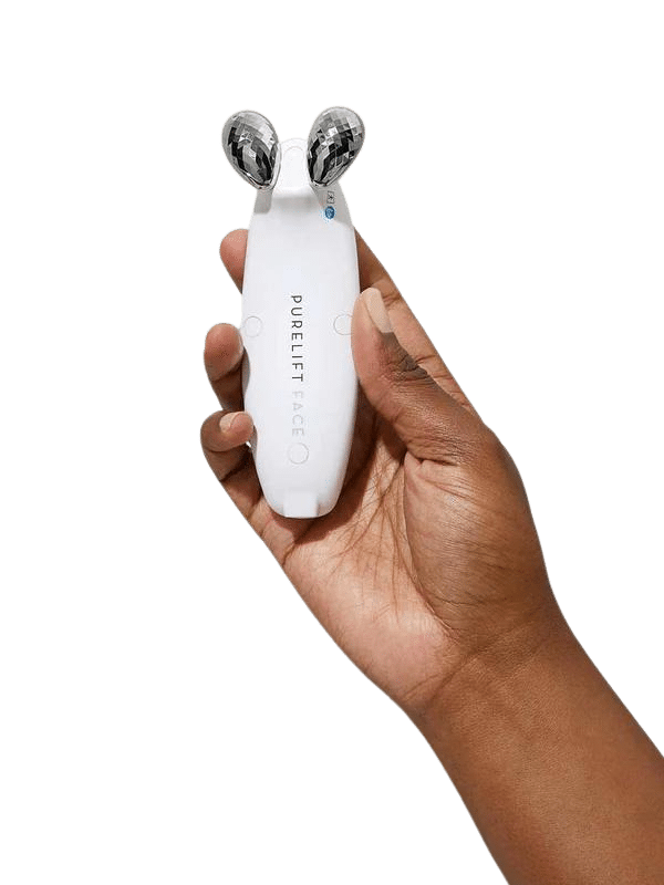 Mouna Traoré’s Guide to Face Sculpting Vainqueur