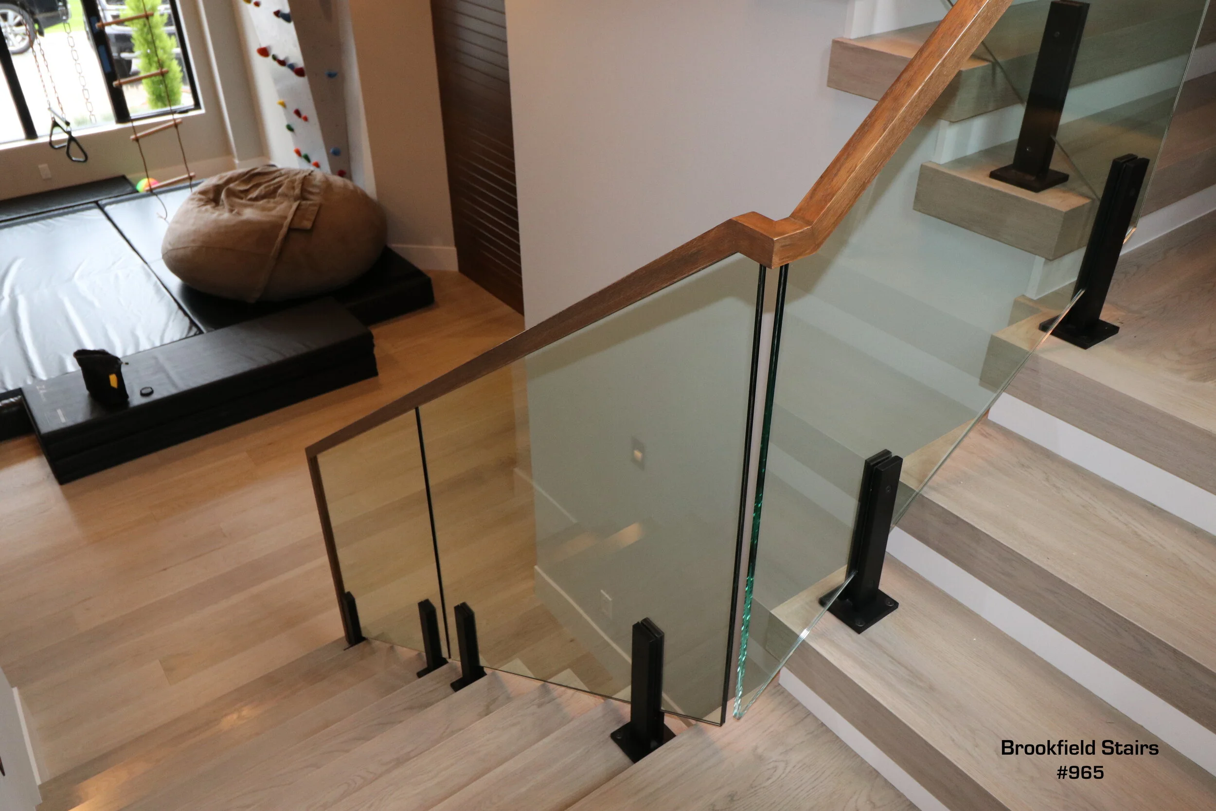 #965 Floating Stairs