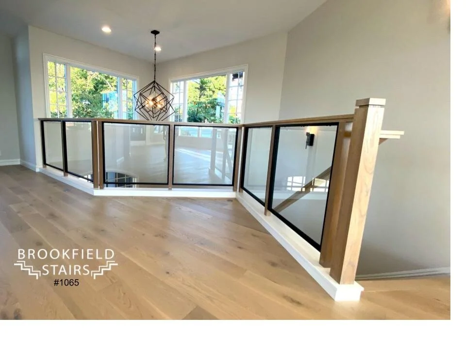 #1064 Sleek Modern Interior Glass Panel