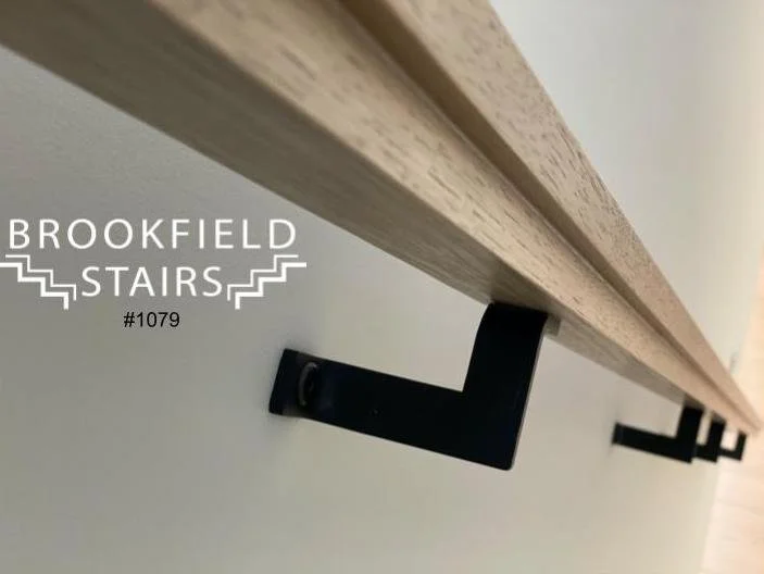 #1079 MODERN RAIL BRACKET