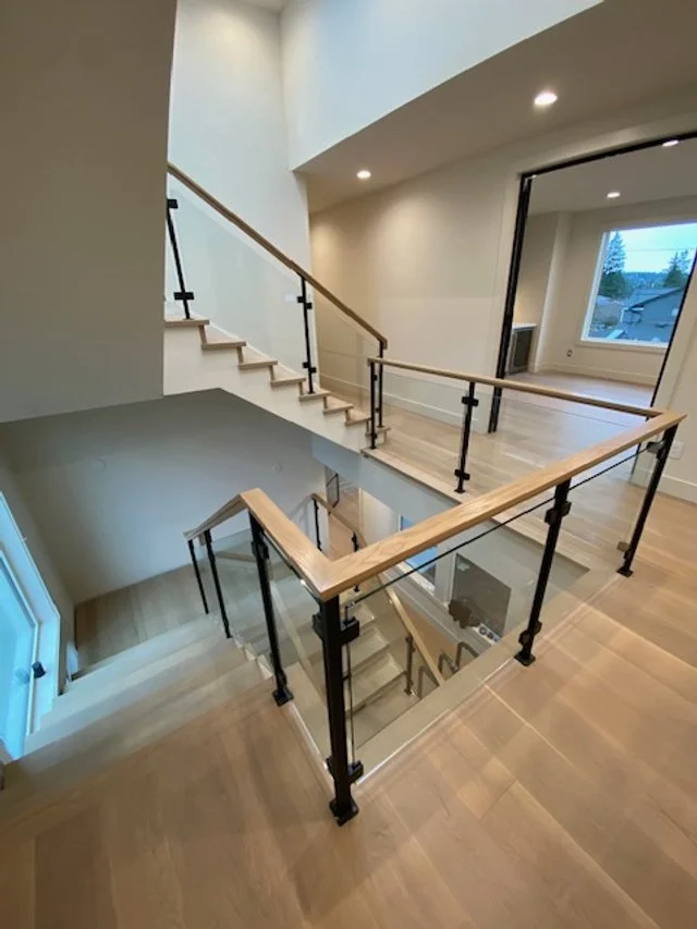 1282 Custom Glass Designs