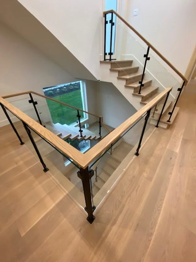 1280 Custom Glass Designs