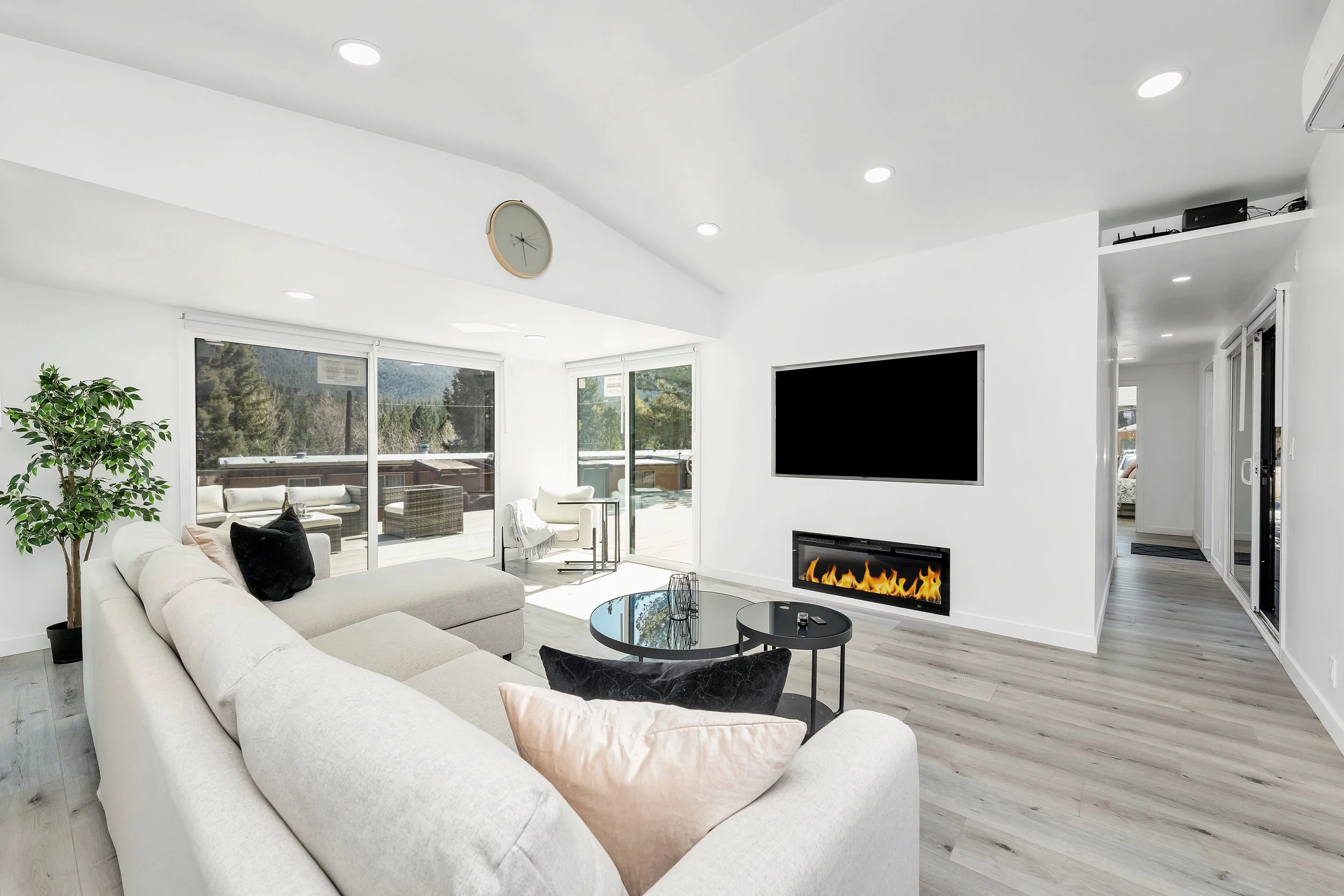 2800 Yukon Way  -  HsHrod 30.jpg