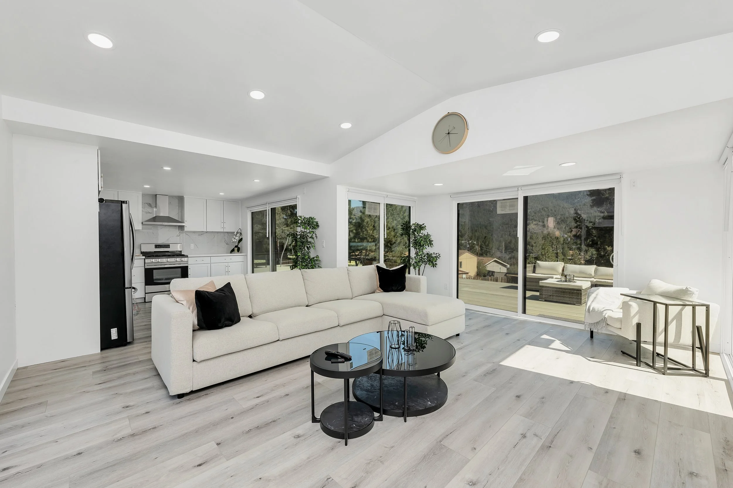 2800 Yukon Way  -  HsHrod 31.jpg