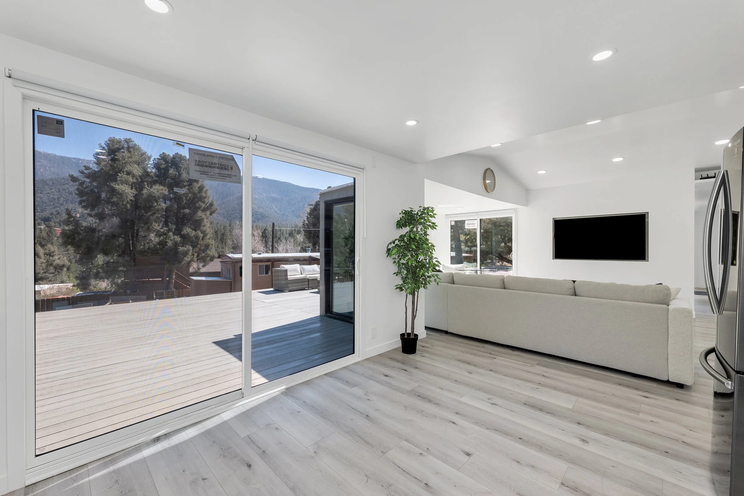 2800 Yukon Way  -  HsHrod 34.jpg