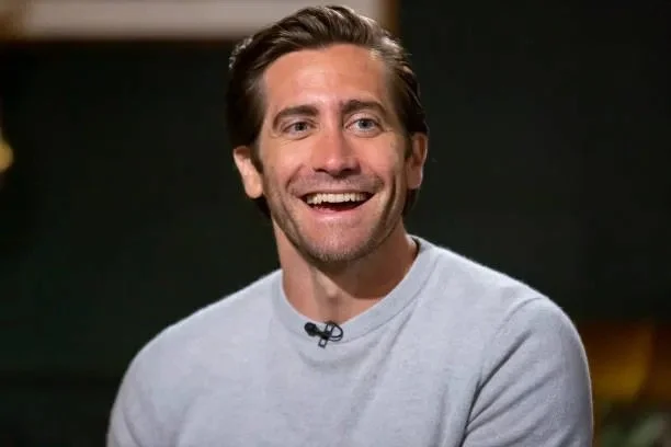 Oblong Example - Jake Gyllenhaal