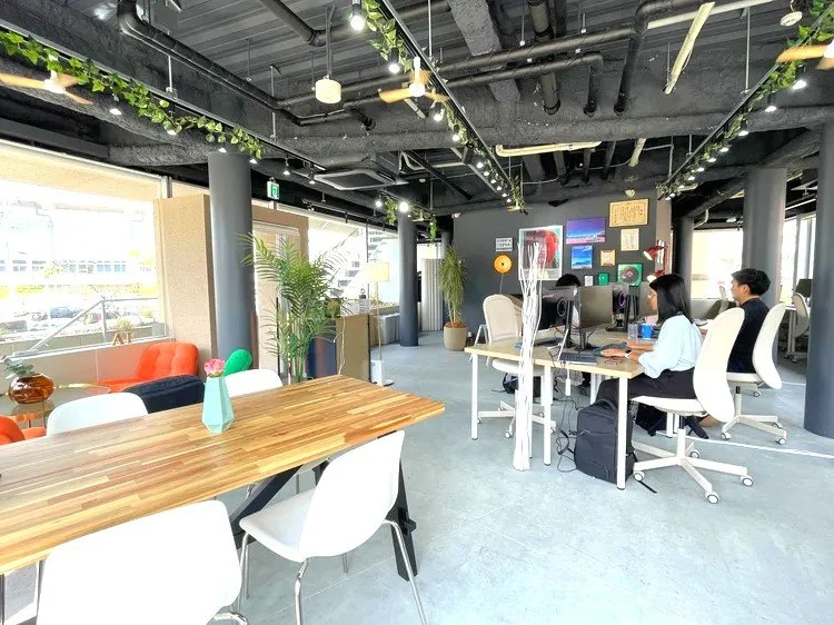 ほぼテク9月11日 【企業ブランディング×生成AI活用】「NO AI, NO LIFE」を伝えるInstagram投稿の裏側